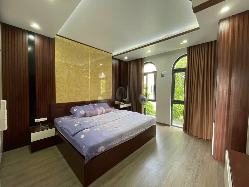  phòng ngủ 2 được thiết kế rộng rãi ngập tràn ánh sáng và không khí tự nhiên 